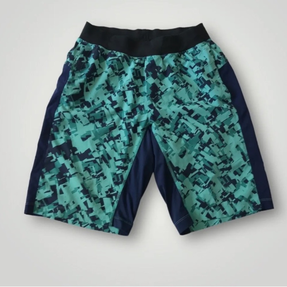 Lululemon Shorts Mens Camo Stretchy Gym Casual Drawstring
